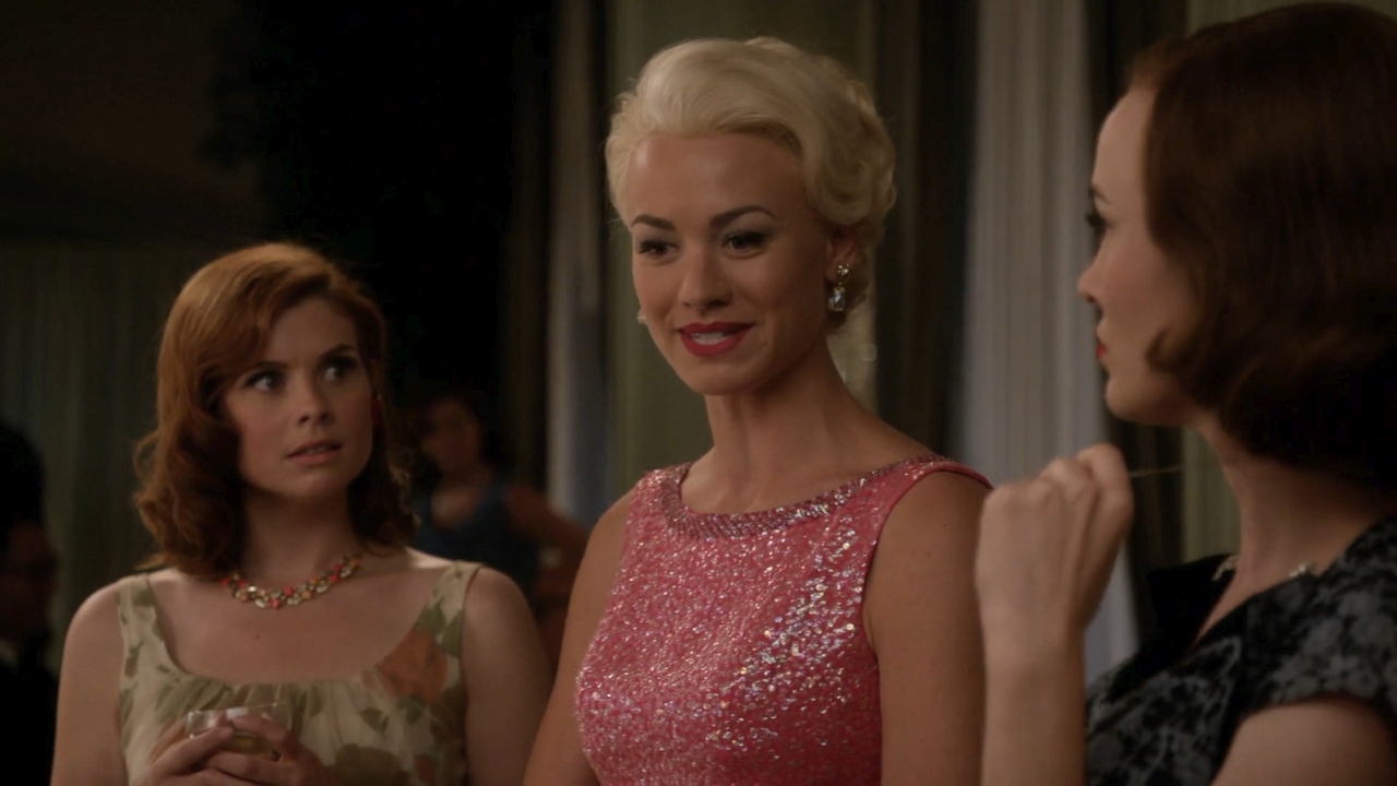TheAstronautWivesClub_1x01_Launch_0077.jpg
