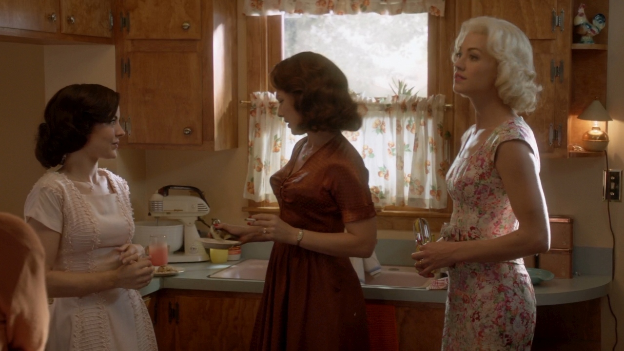 TheAstronautWivesClub_1x02_Protocol_0086.jpg