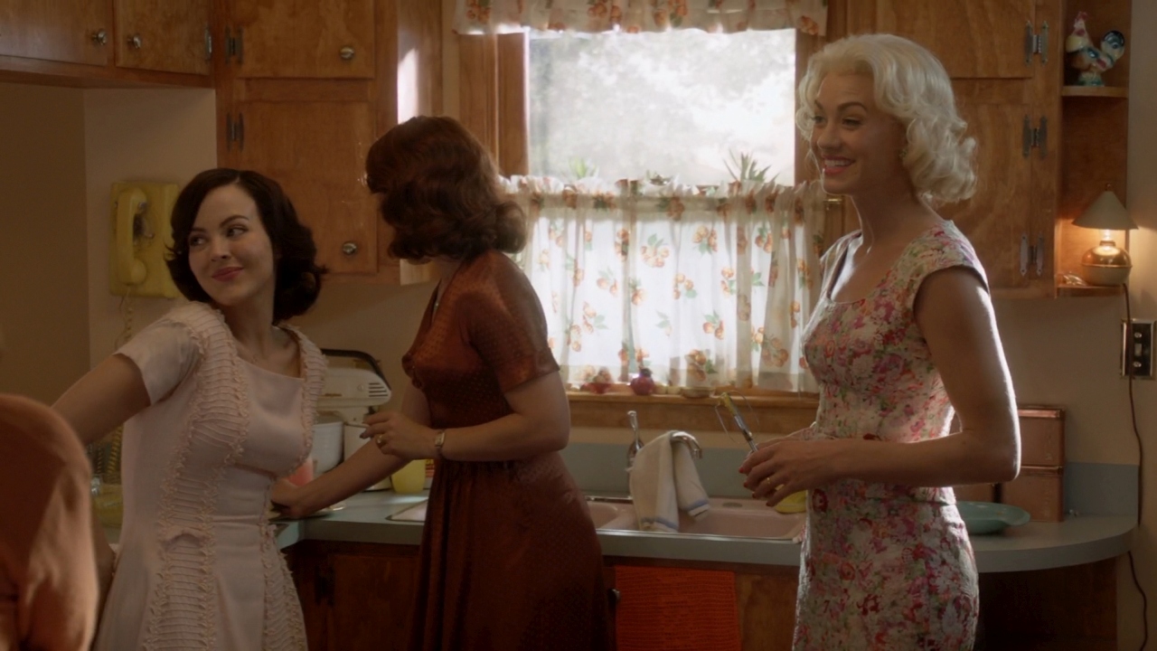 TheAstronautWivesClub_1x02_Protocol_0088.jpg