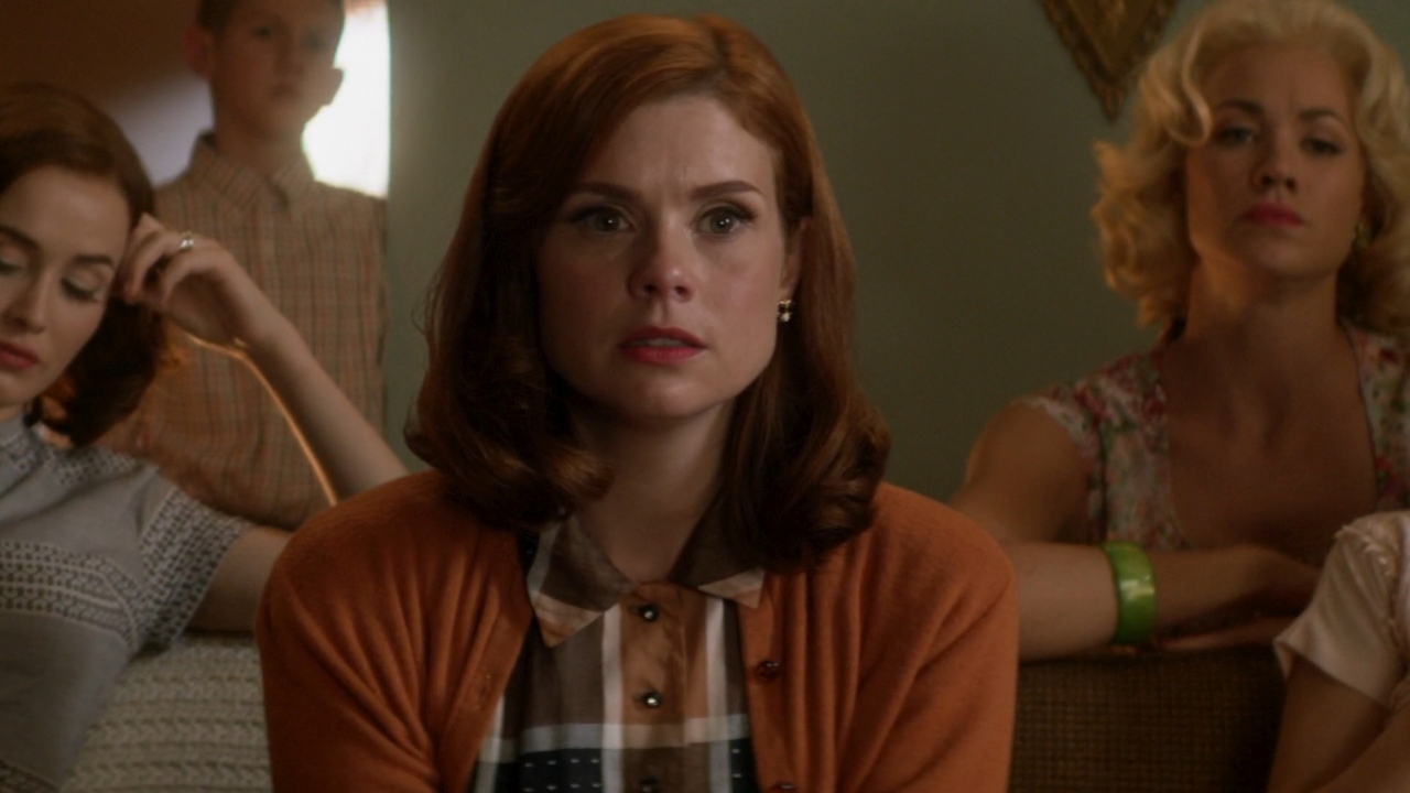 TheAstronautWivesClub_1x02_Protocol_0104.jpg