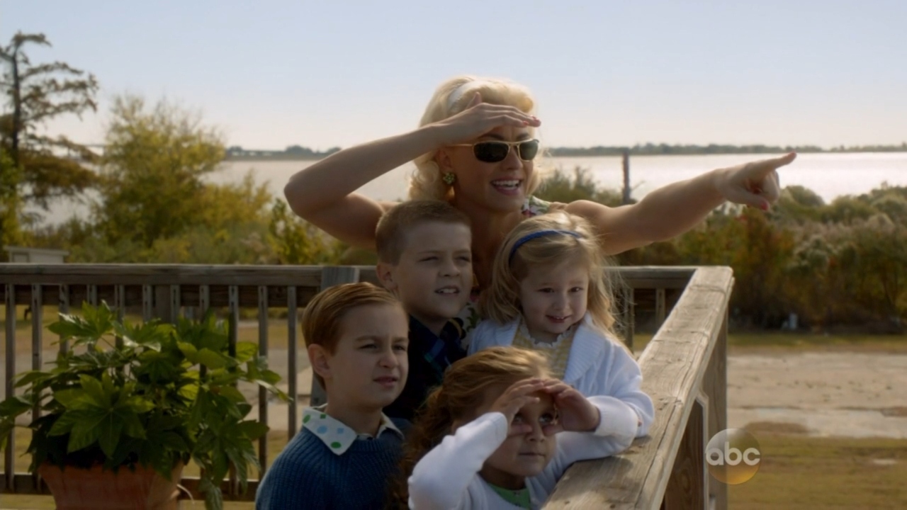TheAstronautWivesClub_1x03_Retroattitude_0348.jpg