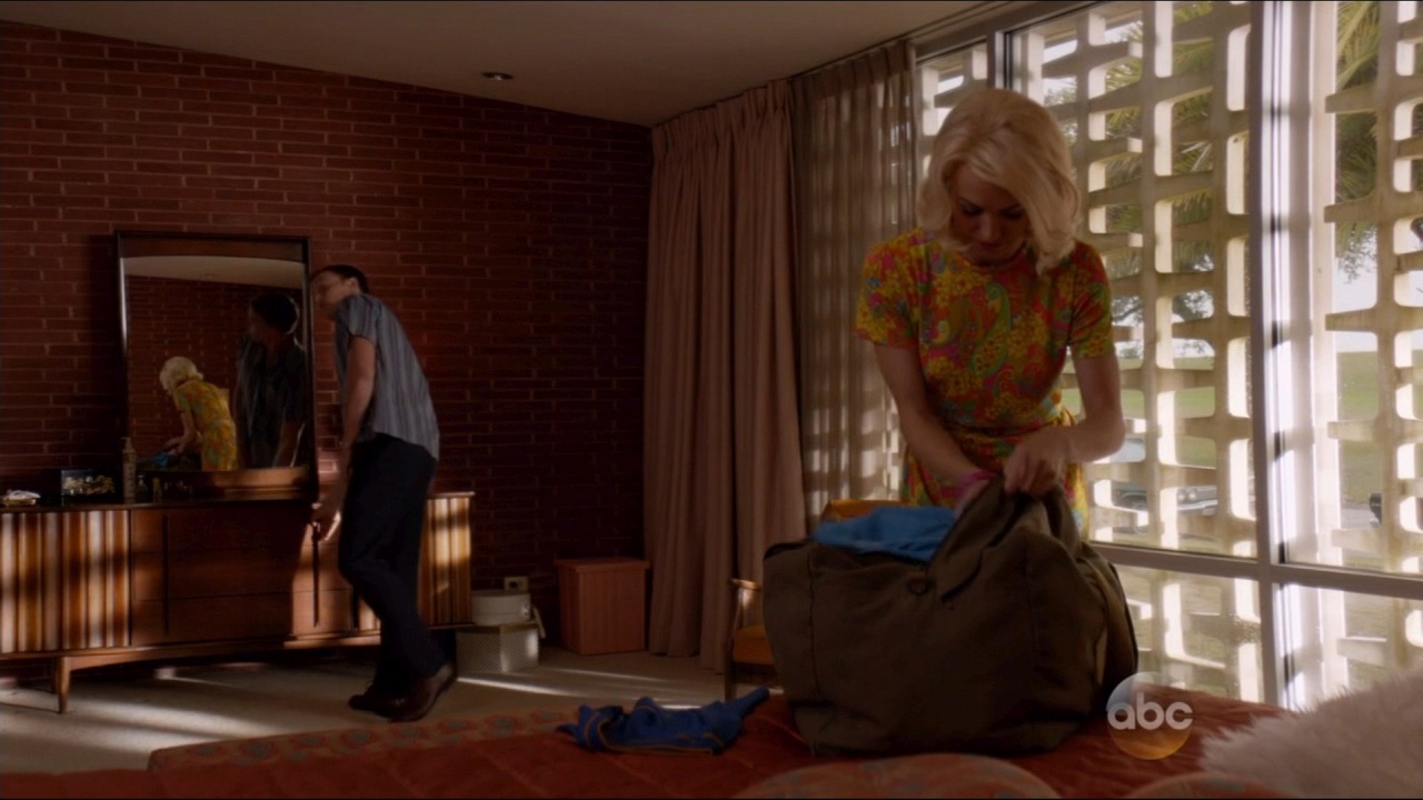 TAWC_1x06_IntheBlind_0253.jpg