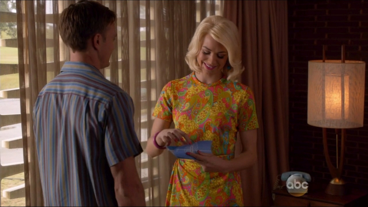 TAWC_1x06_IntheBlind_0256.jpg