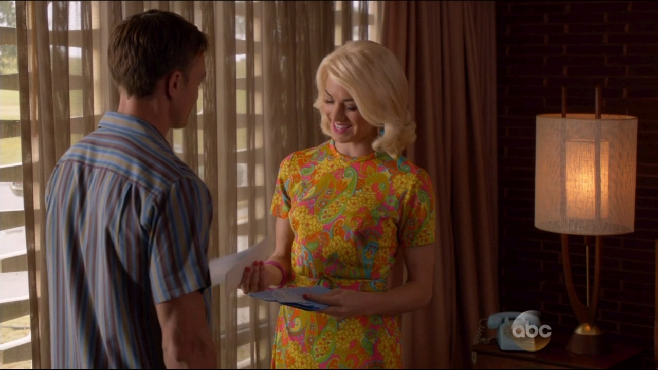 TAWC_1x06_IntheBlind_0261.jpg