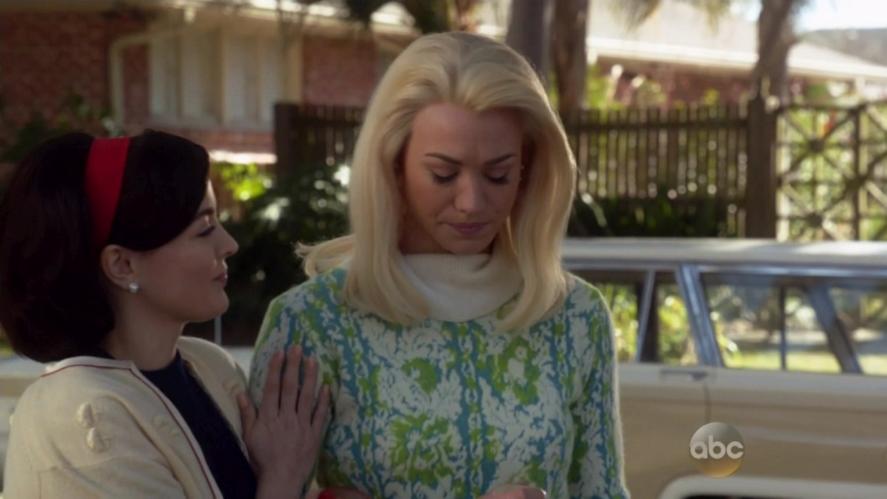 TAWC_1x09_TheDarkSide_0115.jpg